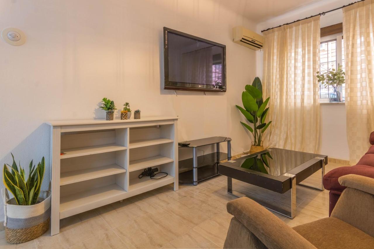 Apartamento Mundo Mencia - 3 Dormitorios En Triana Apartment Sevilla
